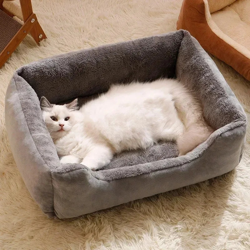 Cozy Winter Cat & Dog Bed — Soft Basket House